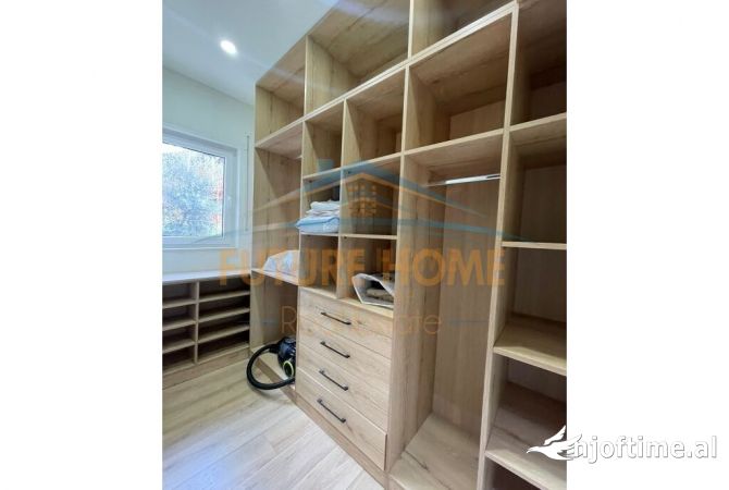 Shtepi me qera Apartament ne Tirane, 2+1, Mobilimi E mobiluar, Pagesa 700  Euro.