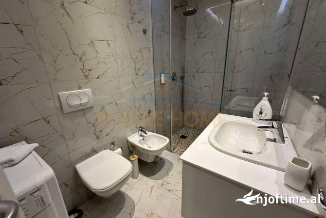 Shtepi ne shitje Apartament ne Tirane, 1+1, Mobilimi E mobiluar, Pagesa 1,060,000  Euro.