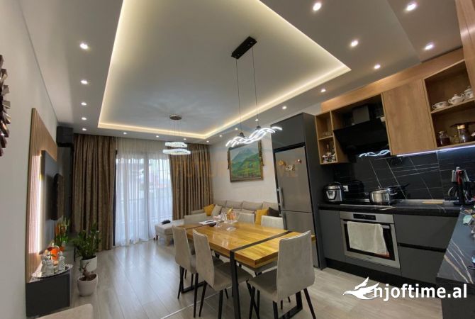 Shtepi ne shitje 2+1 ne Tirane - 183,000 Euro