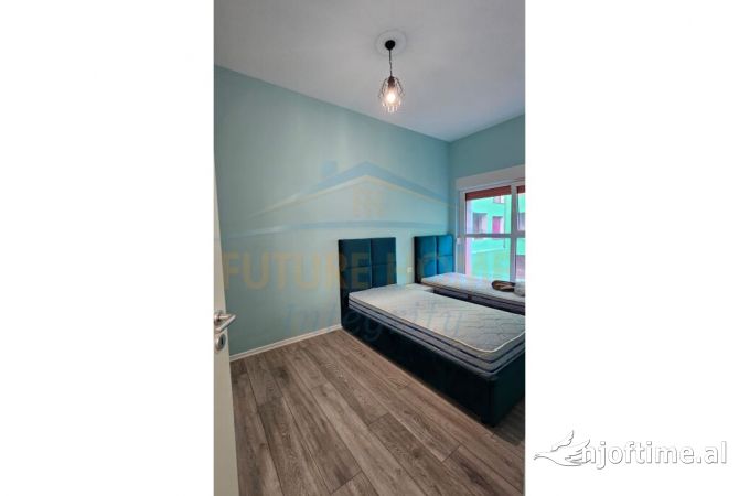 Shtepi ne shitje Apartament ne Tirane, 2+1, Mobilimi E mobiluar, Pagesa 155,000  Euro.