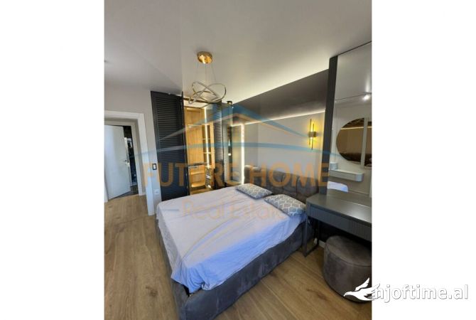 Shtepi ne shitje Apartament ne Tirane, 1+1, Mobilimi E mobiluar, Pagesa 160,000  Euro.