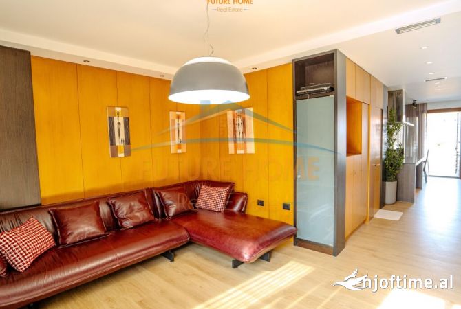 Casa in vendita 4+1 a Tirana - 2,000,000 Euro