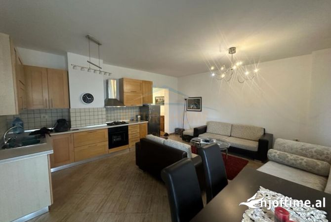 Shtepi me qera 1+1 ne Tirane - 600 Euro