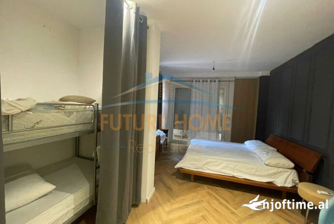 Shtepi ne shitje Apartament ne Tirane, 2+1, Mobilimi E mobiluar, Pagesa 280,000  Euro.