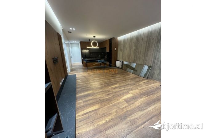 Shtepi me qera 3+1 ne Tirane - 1,600 Euro