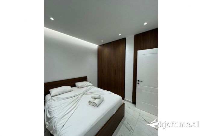 Shtepi me qera Apartament ne Tirane, 1+1, Mobilimi E mobiluar, Pagesa 400  Euro.