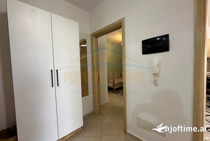 Shtepi me qera Apartament ne Tirane, 2+1, Mobilimi E mobiluar, Pagesa 400  Euro.