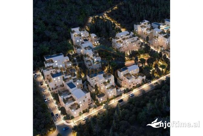 Shtepi ne shitje Apartament ne Himare, 2+1, Mobilimi Bosh, pa mobiluar, Pagesa 268,468  Euro.