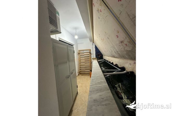 Shtepi me qera Apartament ne Tirane, 1+1, Mobilimi E mobiluar, Pagesa 450  Euro.
