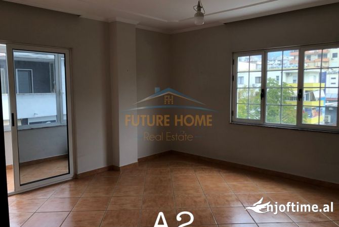 Ambient biznesi me qera 3+1 ne Tirane - 1,900 Euro