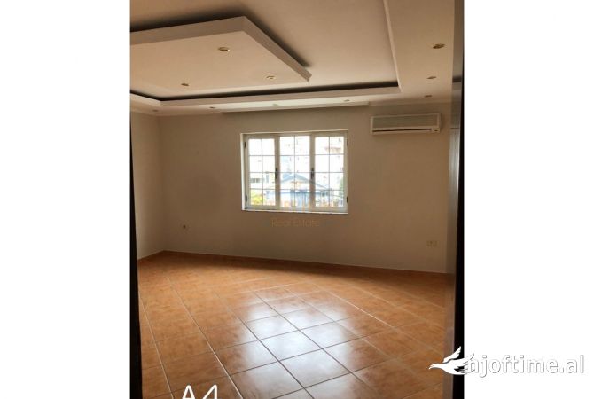 Qera, Ambient, Zyrash, Sheshi Wilson, Tirane