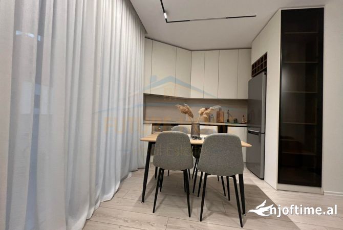 Shtepi me qera Apartament ne Tirane, 1+1, Mobilimi E mobiluar, Pagesa 550  Euro.