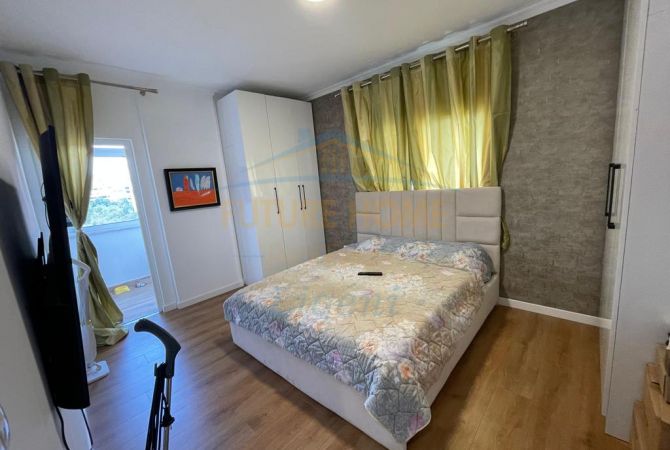 Shtepi me qera Apartament ne Tirane, 2+1, Mobilimi E mobiluar, Pagesa 1,800  Euro.