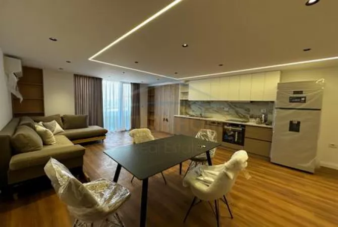 Shtepi ne shitje 2+1 ne Tirane - 160,000 Euro
