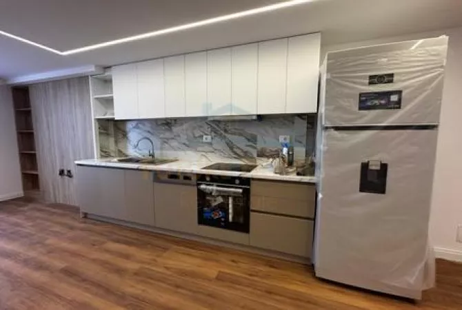 Shtepi ne shitje Duplex(shtepi me 2 kate) ne Tirane, 2+1, Mobilimi E mobiluar, Pagesa 160,000  Euro.