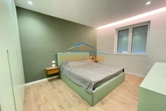 Shtepi me qera Apartament ne Tirane, 1+1, Mobilimi E mobiluar, Pagesa 750  Euro.