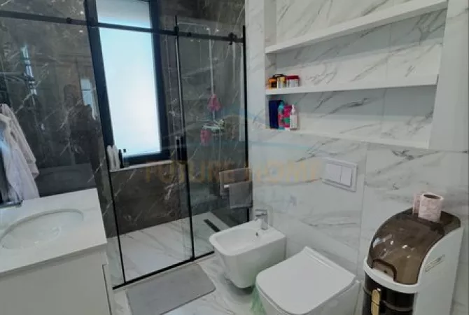 Shtepi ne shitje 3+1 ne Tirane - 312,000 Euro