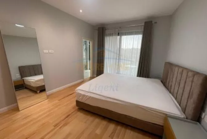 Shtepi ne shitje 3+1 ne Tirane - 700,000 Euro