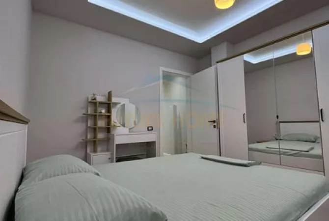Shtepi me qera 2+1 ne Tirane - 850 Euro