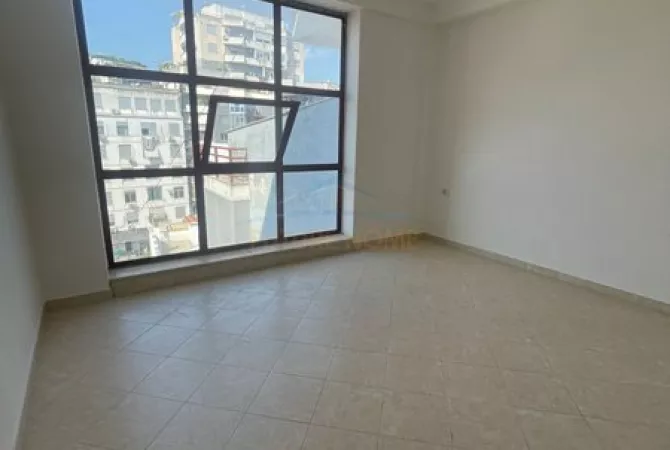 Shtepi ne shitje 3+1 ne Tirane - 235,000 Euro