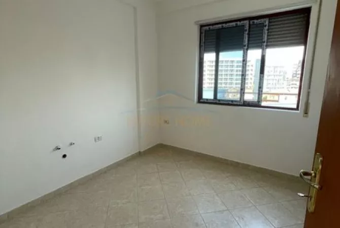 Shtepi ne shitje 3+1 ne Tirane - 235,000 Euro