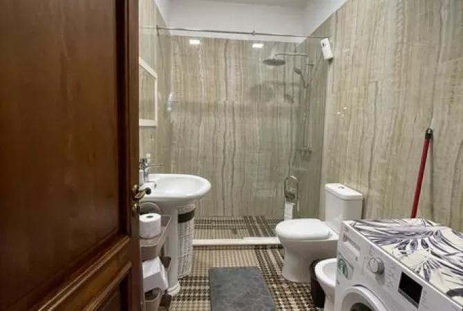Shtepi ne shitje 2+1 ne Tirane - 350,000 Euro
