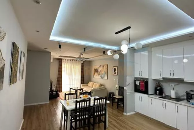 Casa in affitto 2+1 a Tirana - 450 Euro