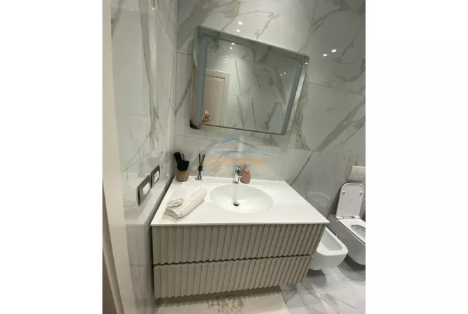 Shtepi ne shitje Apartament ne Tirane, 3+1, Mobilimi E mobiluar, Pagesa 385,000  Euro.