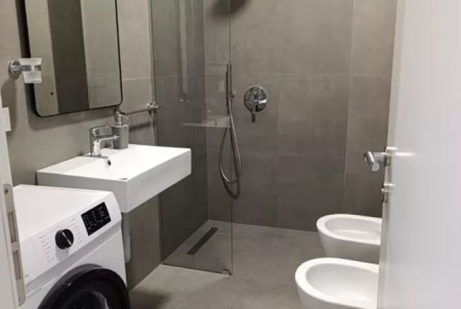 Shtepi ne shitje Apartament ne Tirane, 2+1, Mobilimi E mobiluar, Pagesa 250,000  Euro.