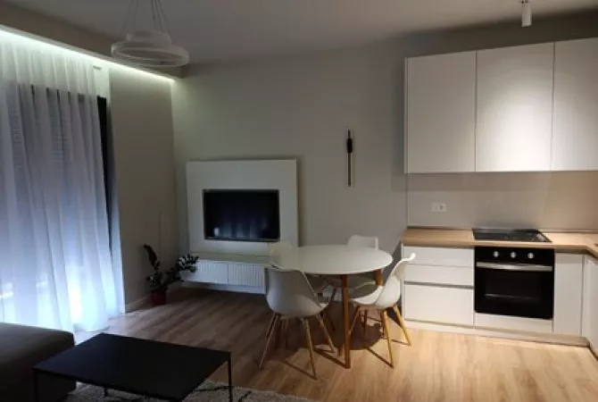Shtepi ne shitje Apartament ne Tirane, 2+1, Mobilimi E mobiluar, Pagesa 250,000  Euro.