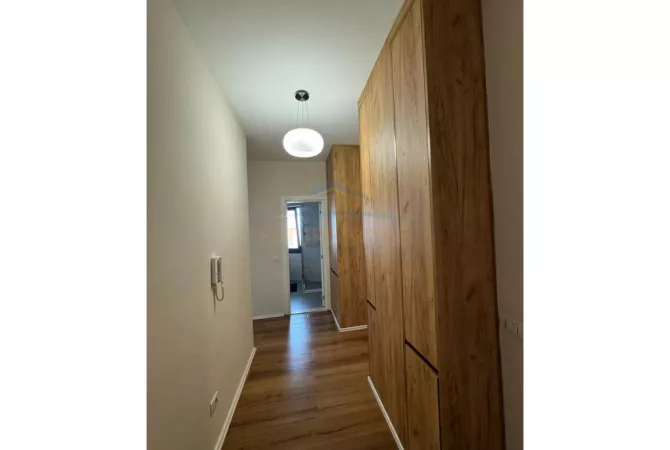 Shtepi me qera Apartament ne Tirane, 2+1, Mobilimi E mobiluar, Pagesa 800  Euro.