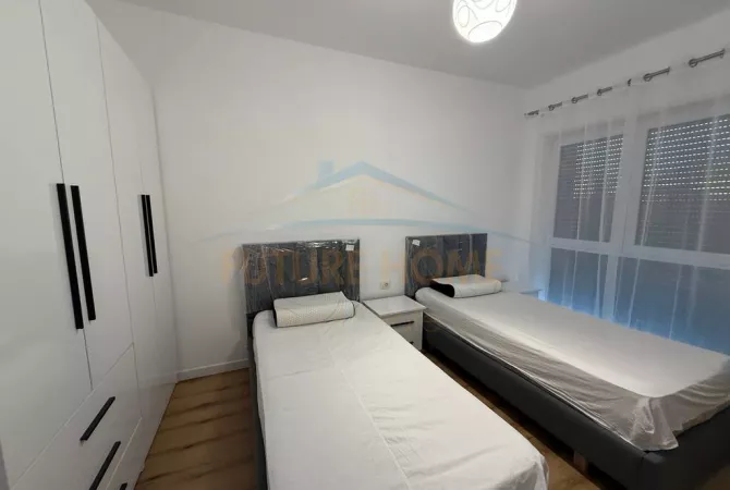 Shtepi me qera 2+1 ne Tirane - 1,000 Euro