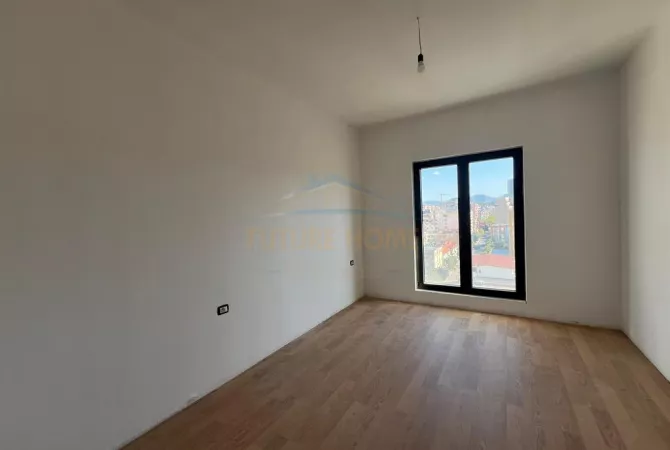 Shtepi me qera Apartament ne Tirane, 1+1, Mobilimi Bosh, pa mobiluar, Pagesa 700  Euro.