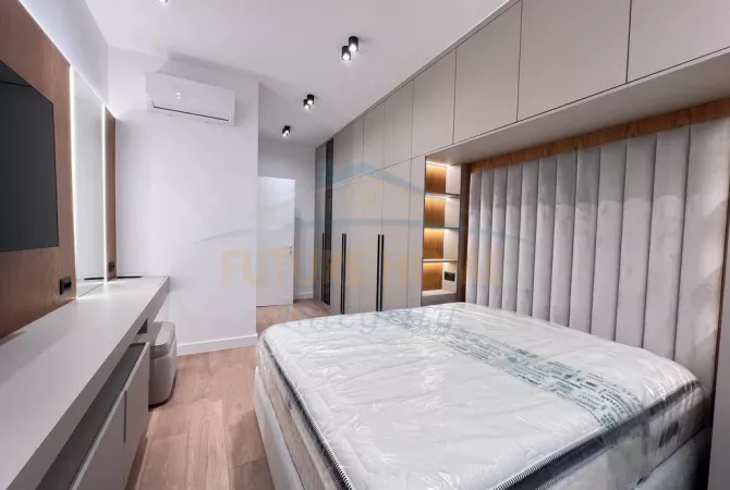 Shtepi me qera 2+1 ne Tirane - 1,000 Euro