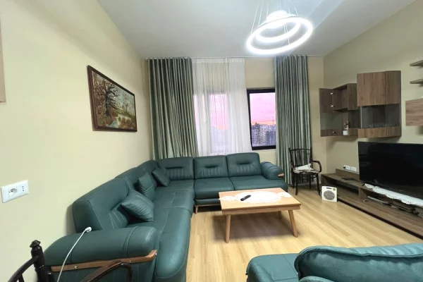 Shtepi me qera Apartament ne Tirane, 2+1, Mobilimi E mobiluar, Pagesa 800  Euro.
