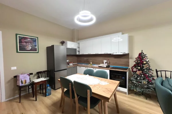 Shtepi me qera Apartament ne Tirane, 2+1, Mobilimi E mobiluar, Pagesa 800  Euro.