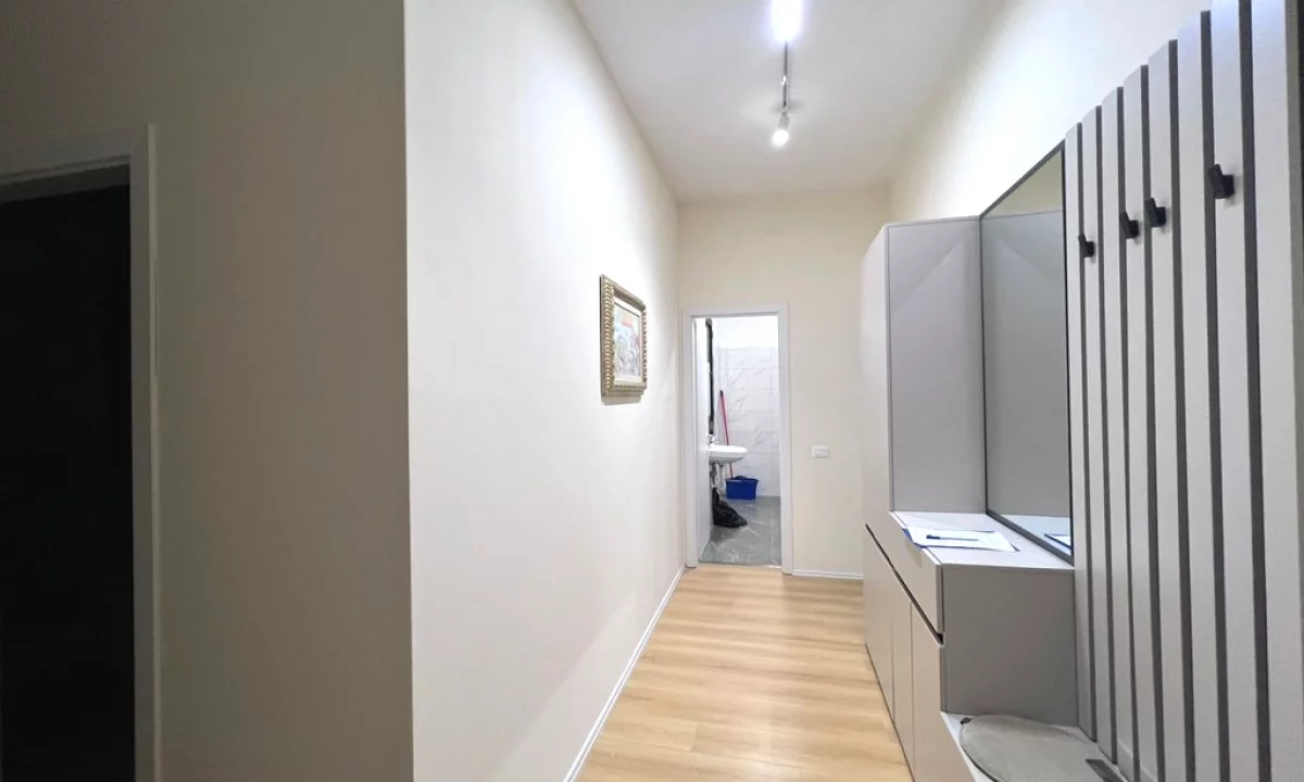 Shtepi me qera Apartament ne Tirane, 2+1, Mobilimi E mobiluar, Pagesa 800  Euro.