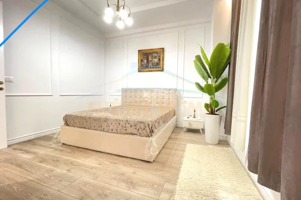 Shtepi me qera Apartament ne Tirane, 2+1, Mobilimi E mobiluar, Pagesa 2,100  Euro.