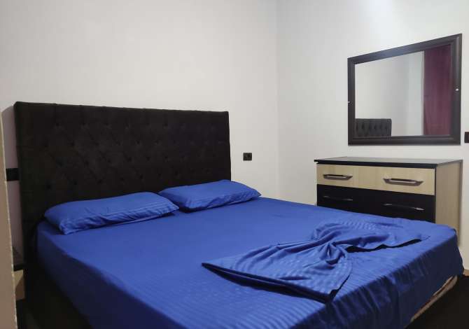 Shtepi me qera Apartament ne Tirane, 1+1, Mobilimi E mobiluar, Pagesa 250  Euro.