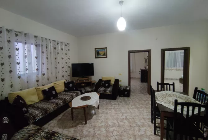 Shtepi me qera Apartament ne Tirane, 2+1, Mobilimi E mobiluar, Pagesa 400  Euro.