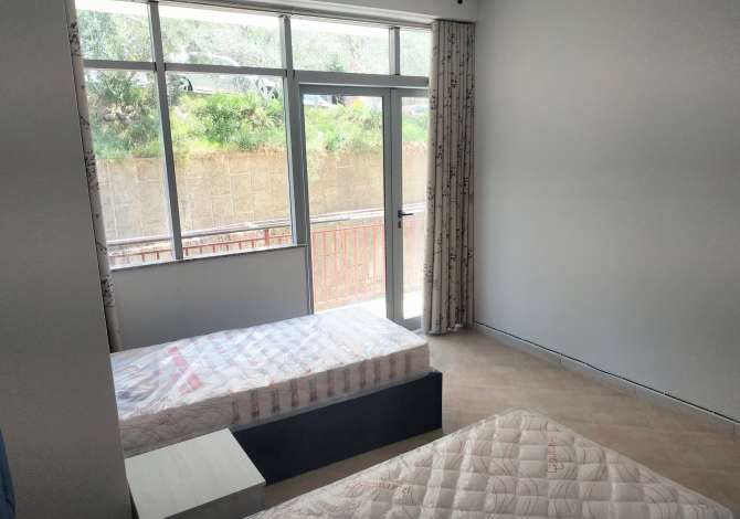 Shtepi me qera Apartament ne Tirane, 1+1, Mobilimi E mobiluar, Pagesa 300  Euro.