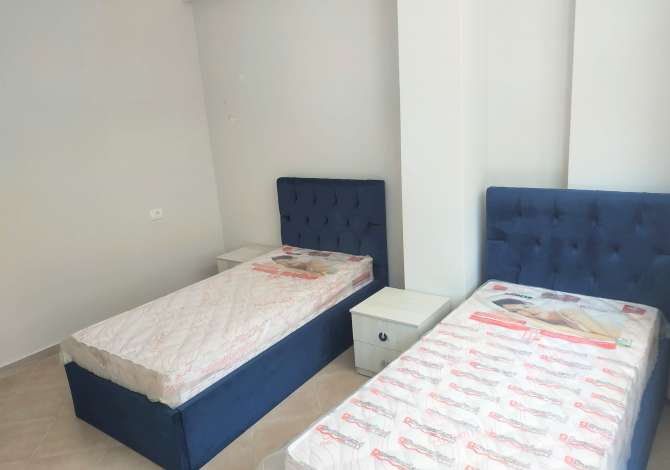 Shtepi me qera Apartament ne Tirane, 1+1, Mobilimi E mobiluar, Pagesa 300  Euro.