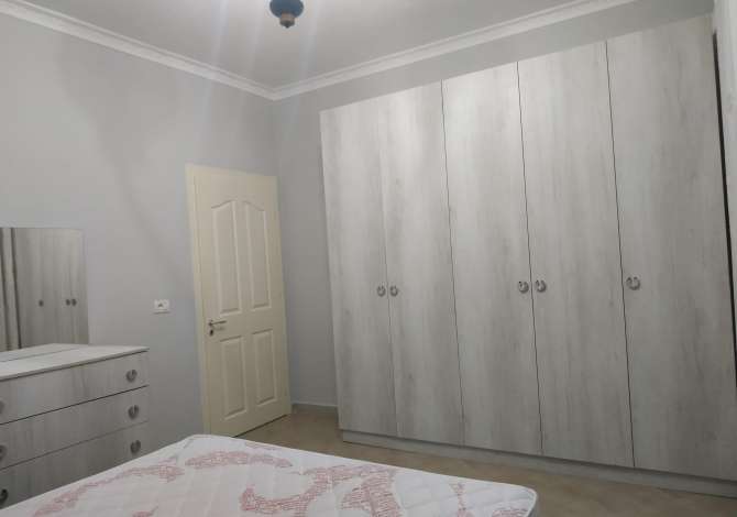 Shtepi me qera Apartament ne Tirane, 1+1, Mobilimi E mobiluar, Pagesa 300  Euro.