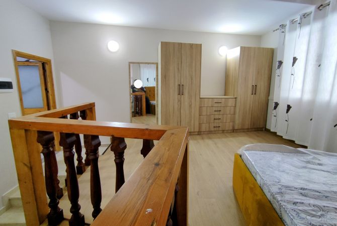 Shtepi me qera Apartament ne Tirane, 1+1, Mobilimi E mobiluar, Pagesa 300  Euro.
