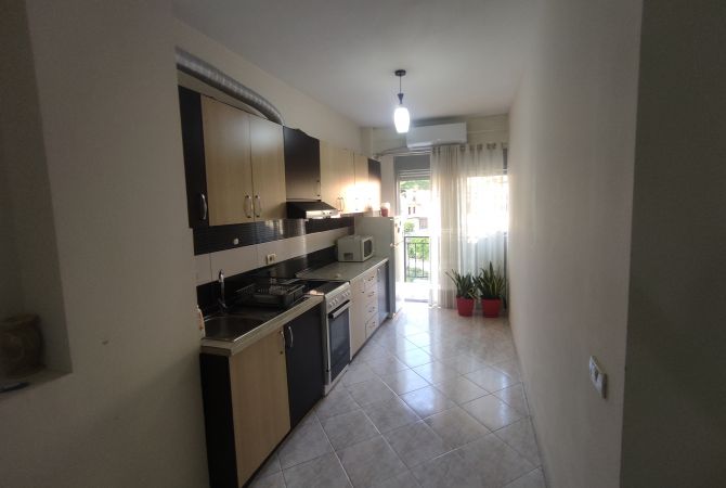 Shtepi me qera Apartament ne Tirane, 1+1, Mobilimi E mobiluar, Pagesa 260  Euro.