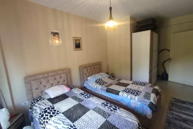 Shtepi me qera 2+1 ne Tirane - 300 Euro