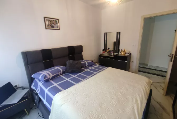 Shtepi me qera Apartament ne Tirane, 1+1, Mobilimi E mobiluar, Pagesa 300  Euro.