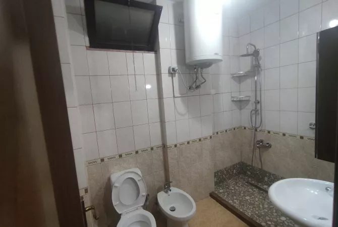 Shtepi me qera 2+1 ne Tirane - 600 Euro