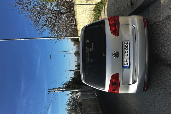 Makina ne shitje  ne Tirane - 540,000 Leke