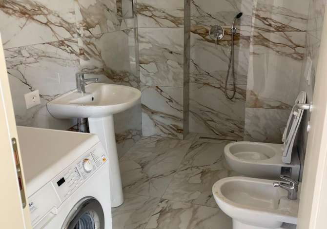 Shtepi me qera Apartament ne Tirane, 1+1, Mobilimi E mobiluar, Pagesa 500  Euro.